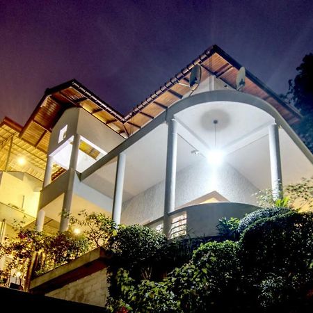 Marvel Hills Kandy Esterno foto