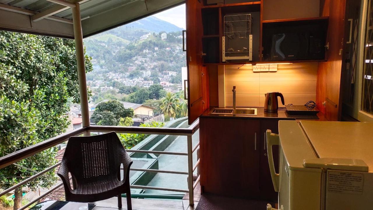 Marvel Hills Kandy Esterno foto