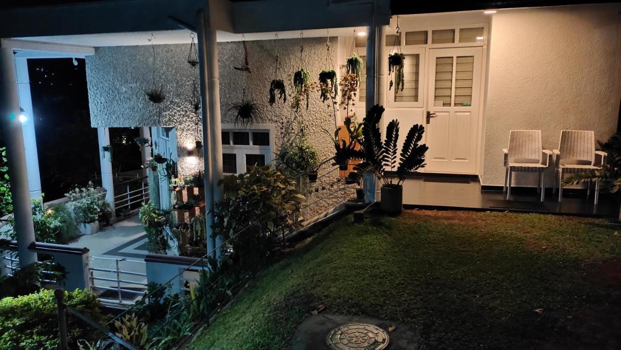 Marvel Hills Kandy Esterno foto