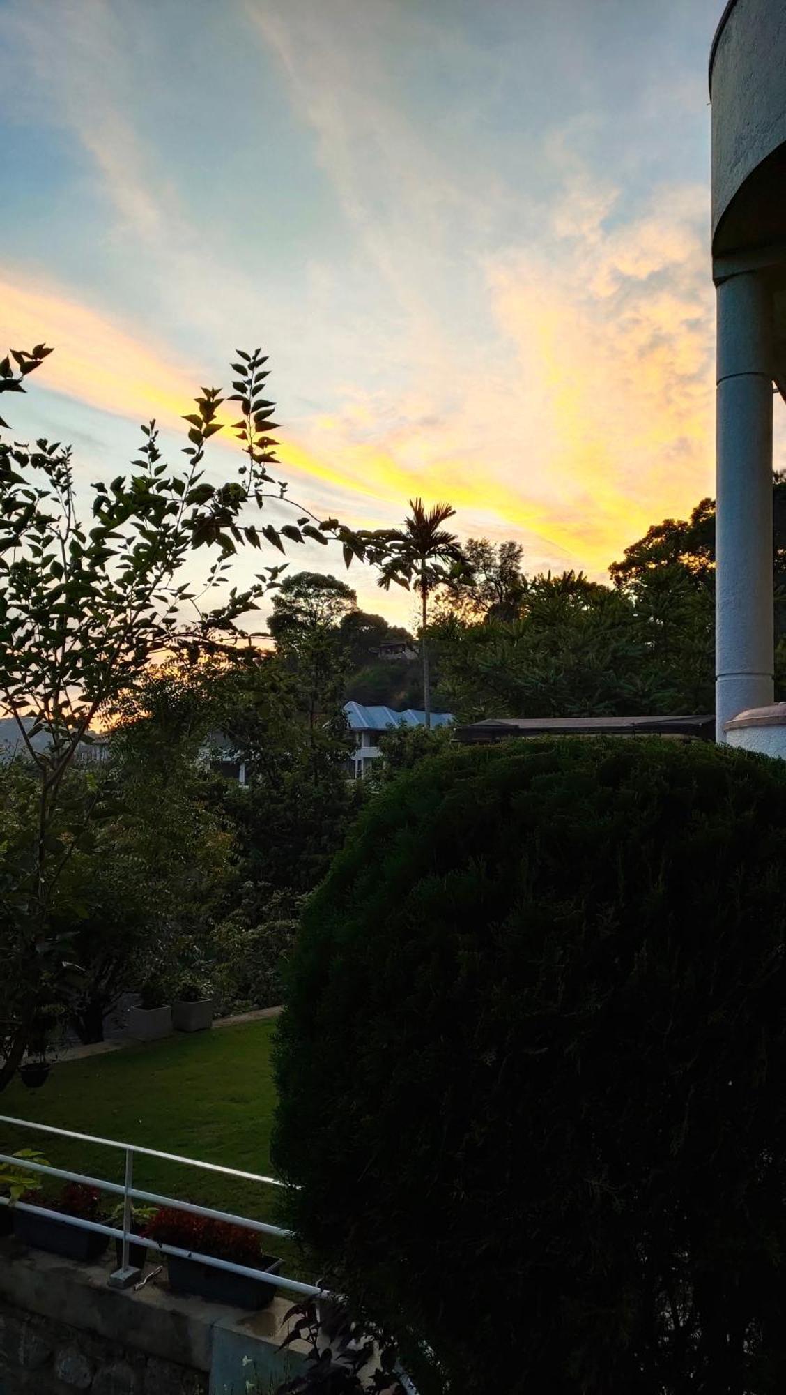 Marvel Hills Kandy Esterno foto