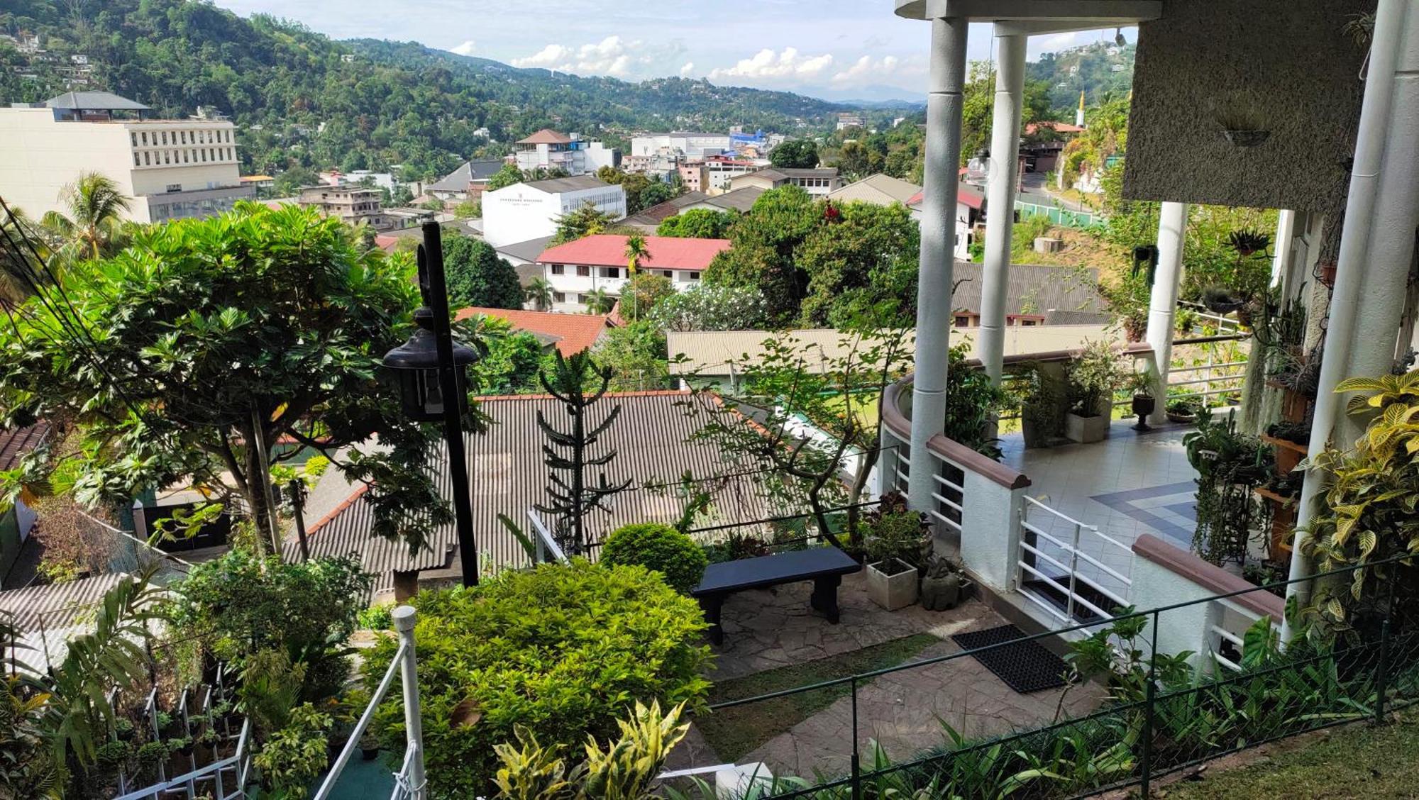 Marvel Hills Kandy Esterno foto